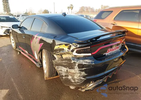 2016 Dodge Charger Sxt z USA, uszkodzony, nr VIN 2C3CDXHG3GH187594